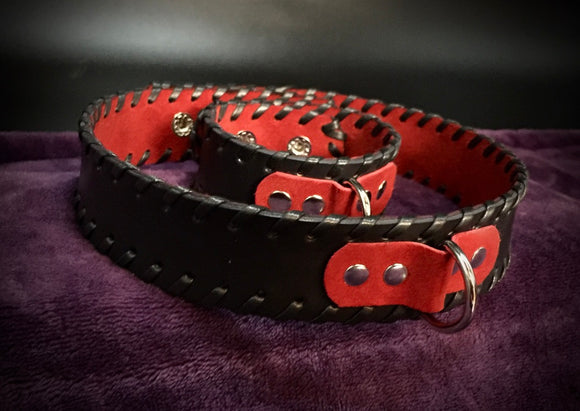 RED SUEDE LINED LACED CHOKER COLLAR AND WRIST CUFF SET