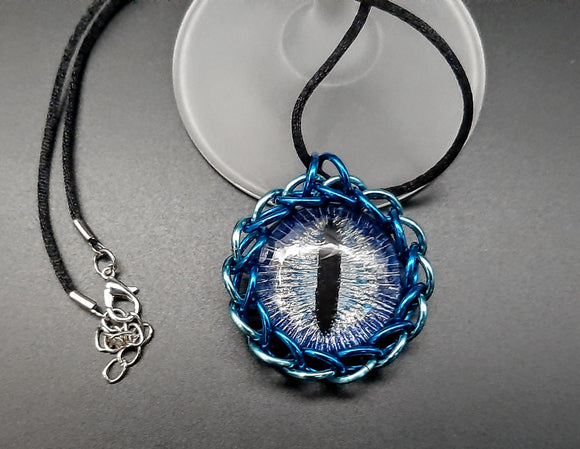 BLUE AND SILVER CHAINMAIL DRAGONS EYE