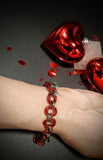 LIGHT GREEN AND RED ROSEBUD BRACELET (7inch)